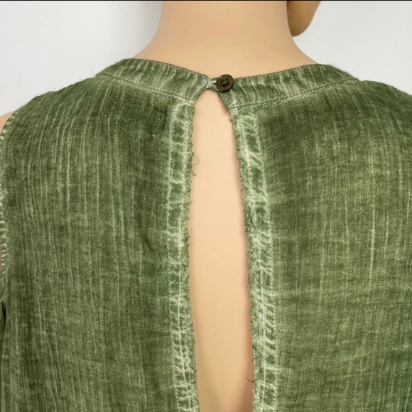 Cold  Shoulder Scoop Neck Ruffle Green Blouse - Picture 11 of 12